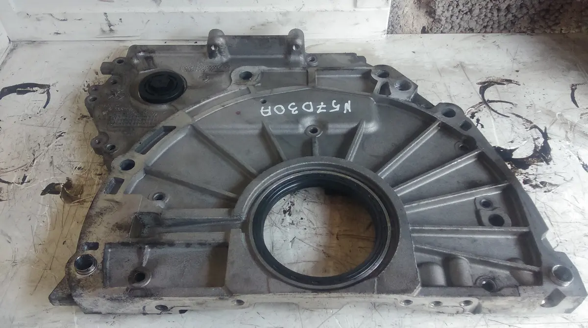 2010 Bmw 330D 3.0 D Diesel Engine N57d30a Timing Case Cover 1114 - 7800023 04 Ref A0476 1