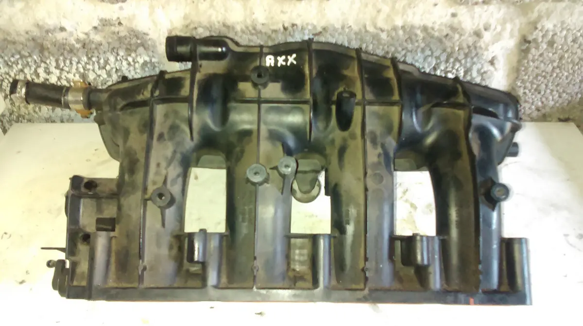 Audi Seat Skoda Vw Volkswagen 2.0 T Tfsi Engine Axx  Intake / Inlet Manifold 06L 133 185, 06L133185 Ref 3685 1