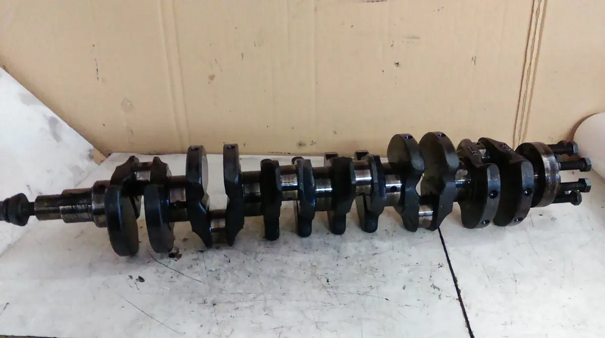 012373 Bmw 525 E39 2.5 Tds M51 D25 Engine Crankshaft Crank Shaft 1