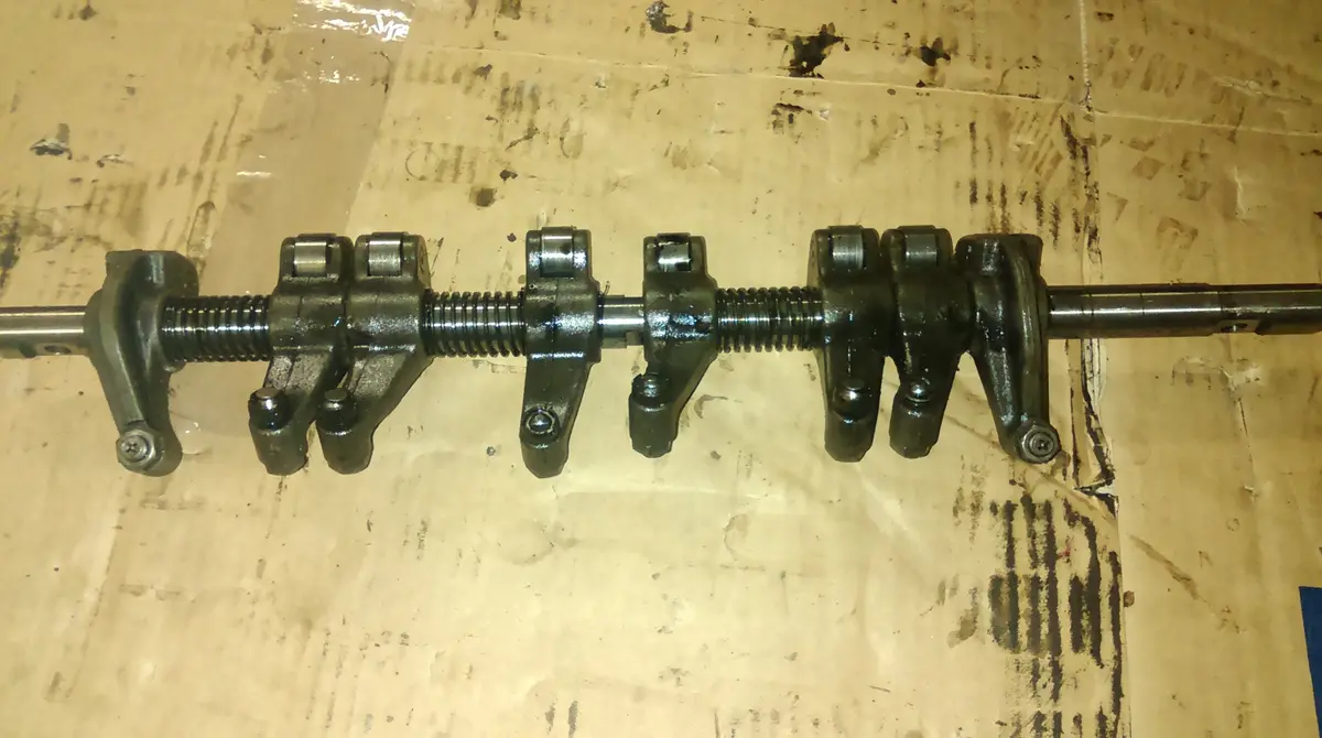 Mitsubishi Shogun Pajero L200 2.5Td 4D56 Lifter Assembly Rockers Inlet Exhaust 1