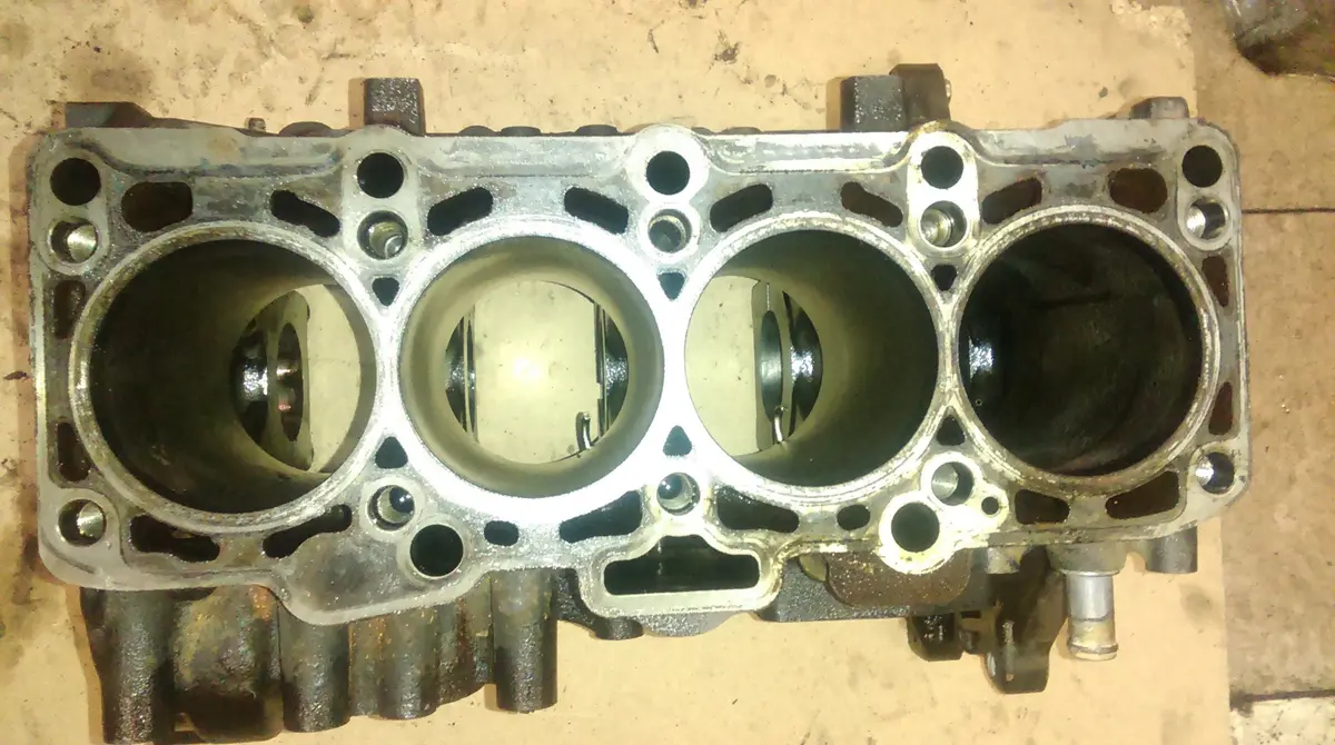 00011410 Year 2009 Volkswagen Vw Audi Skoda Seat Engine Code Cbb Bare Block 1