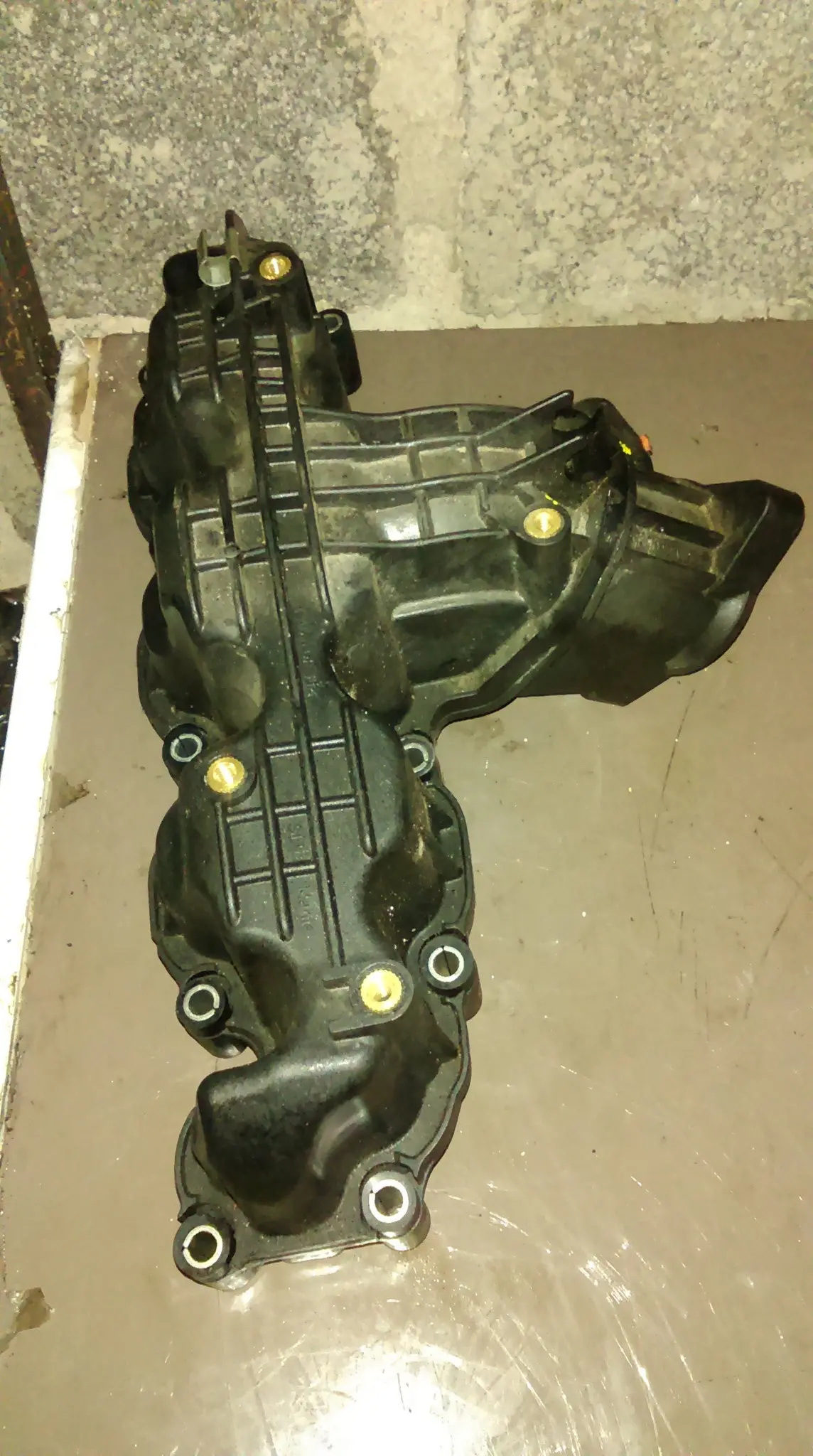 Volkswagen Passat 1.6 Tdi Diesel Air Inlet Manifold 03L129711al Cay Cayv  Ref G0097 03L 129 711 Al 1