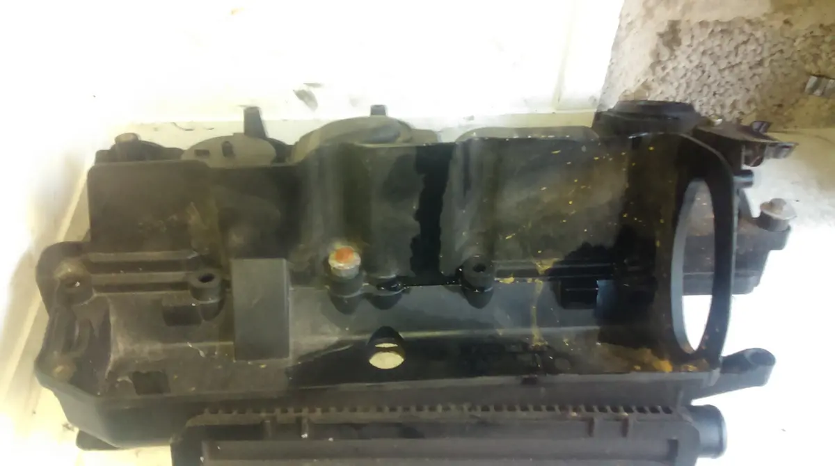 Bmw 1 3 5 Series X3 2.0 Diesel  16V Engine Rocker Cover Unit 204D4, 13.71 2 246 997.0 Ref A0383 1