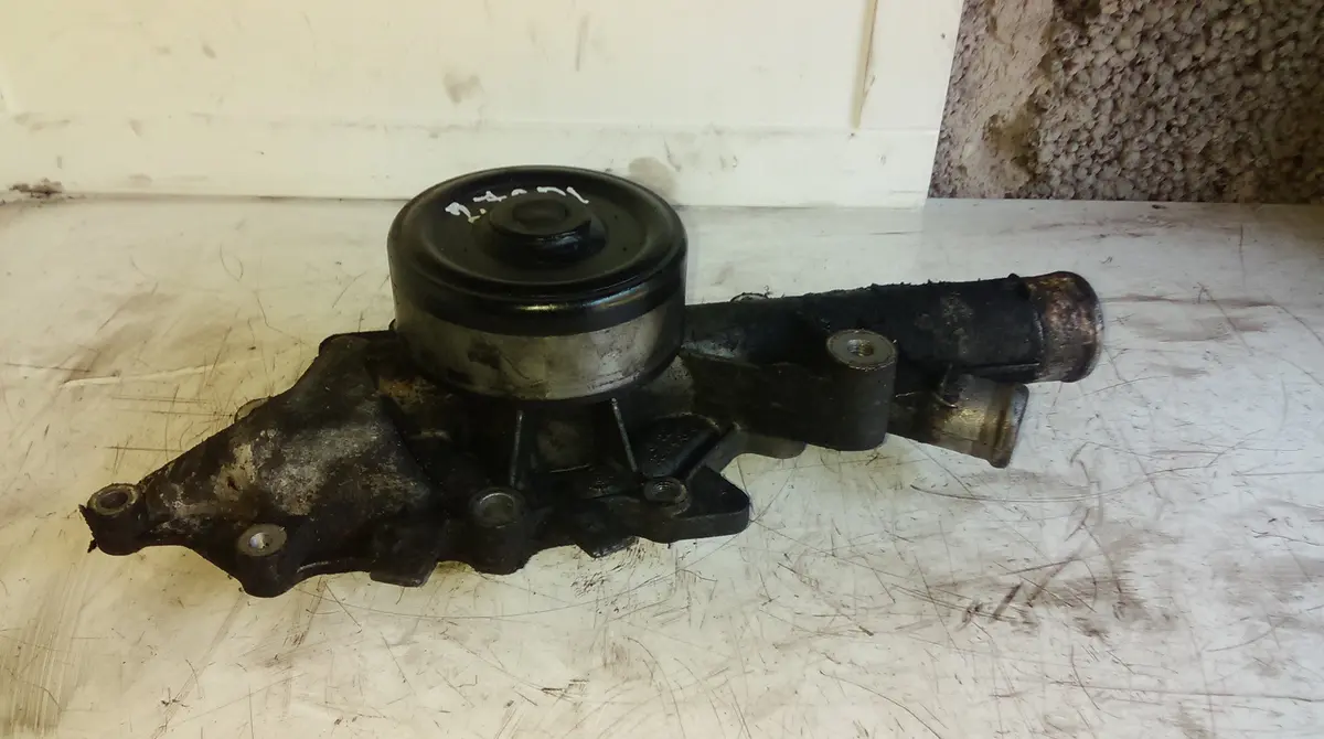 Mb Mercedes Benz Ml270 Cdi Auto W163 2002 Water Pump R6112010310, R 611 201 03 10 Ref A0289 1