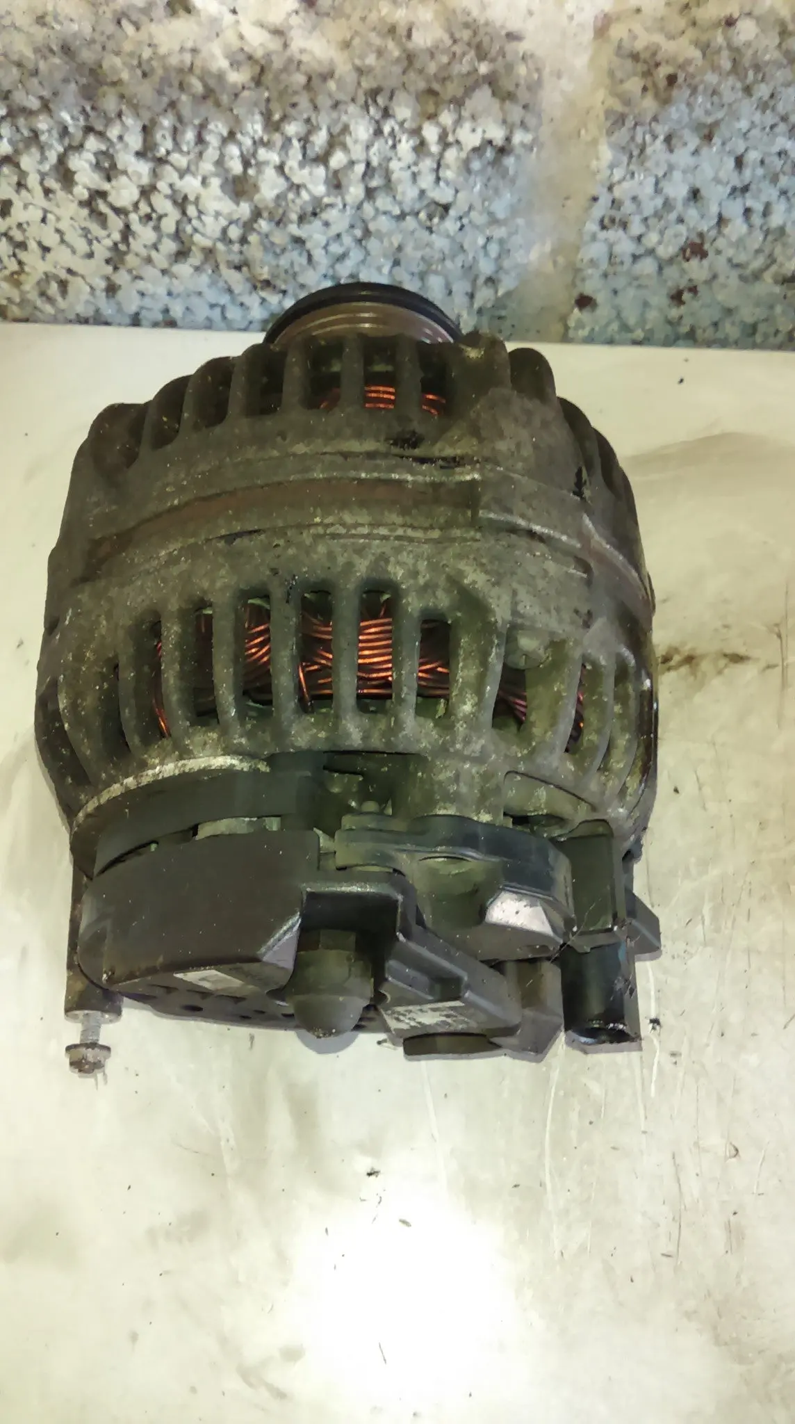 2005 Volkswagen Caddy 2.0 Litre Diesel Sdi  Bosch 140Amp Alternator 0124525066, 06F 903 023 F, 06F903023f Ref 3768 1