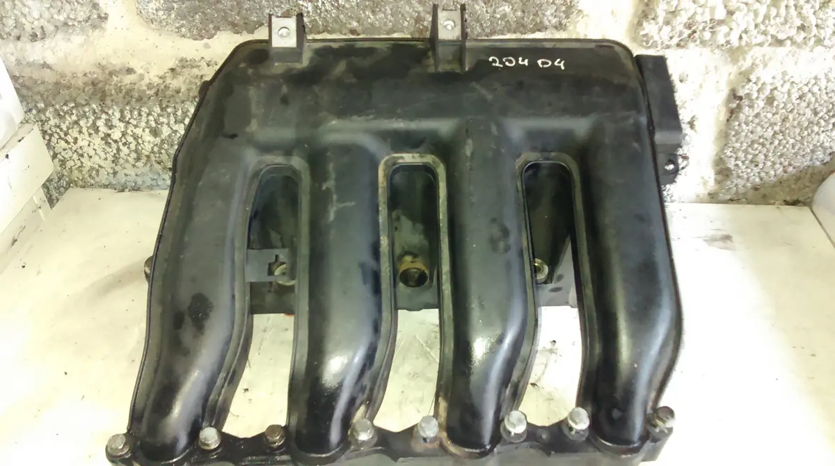 2006 Bmw 120D 2.0 D Diesel Inlet Manifold 7787318 204D4 Ref 3963 1