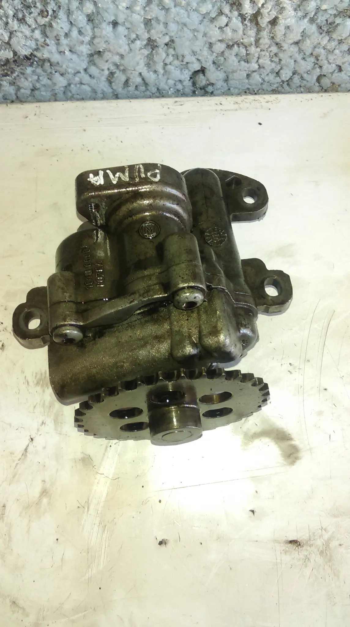 111 3265 Year 2009 Ford Transit 2.4 Tdci 130 Bhp Diesel Oil Pump Assembly 1C1q6600 H9fd 1
