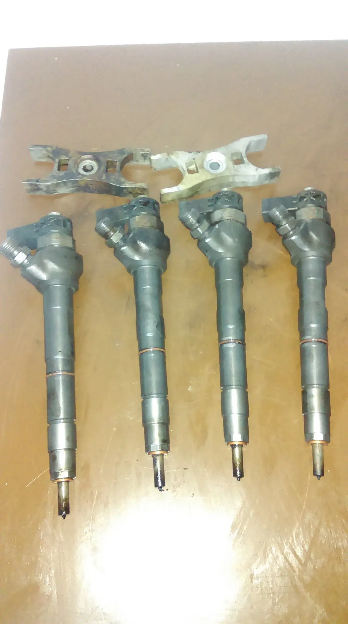 Volkswagen Golf Mk7 1.6D Tdi Cr 16V Diesel Fuel Injectors Clha 04L 130 277G Clh 04L130277g T0095 1