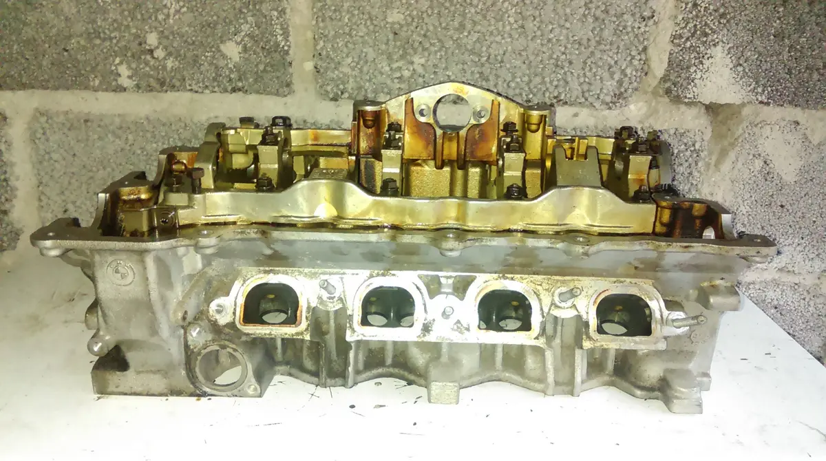 012731 2005 Bmw E90 3 Series 318, 320 Engine Code N46b20b Bare Cylinder Head 1