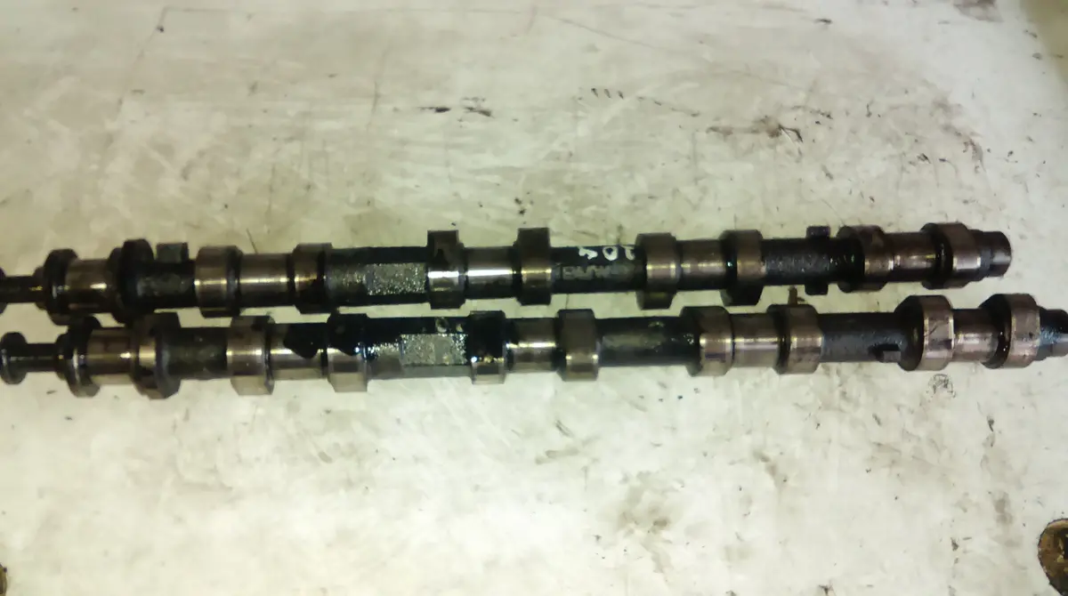 Oem Bmw 5 Series E60 2006 520D M47n2 204D4 Inlet And Exhaust Camshafts / Camshaft Ref 3985 1