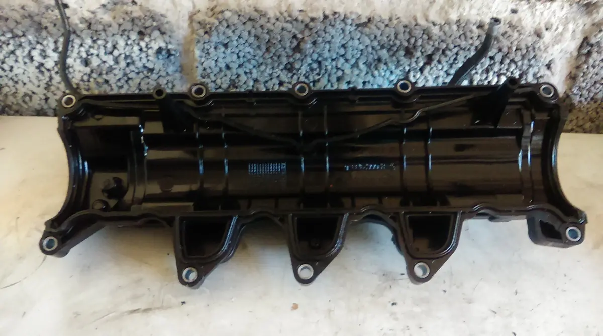 Nissan Note Micra Qashqai Almera 1.5 Dci 8V Plastic Rocker Cover K9k410 K9k400 1