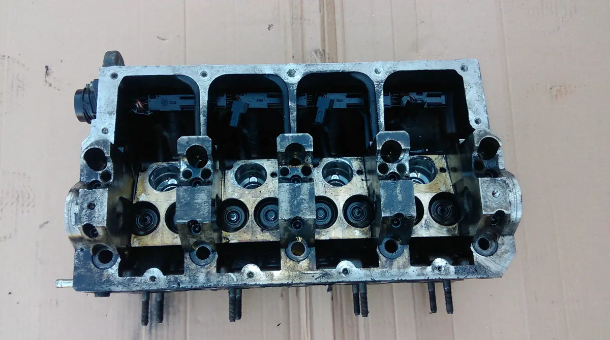 Vw Sharan, Seat Alhambra, Ford Galaxy Pd 1.9 Tdi Diesel Cylinder Head 038 103 373 R, 038103373R Ref 2113 1