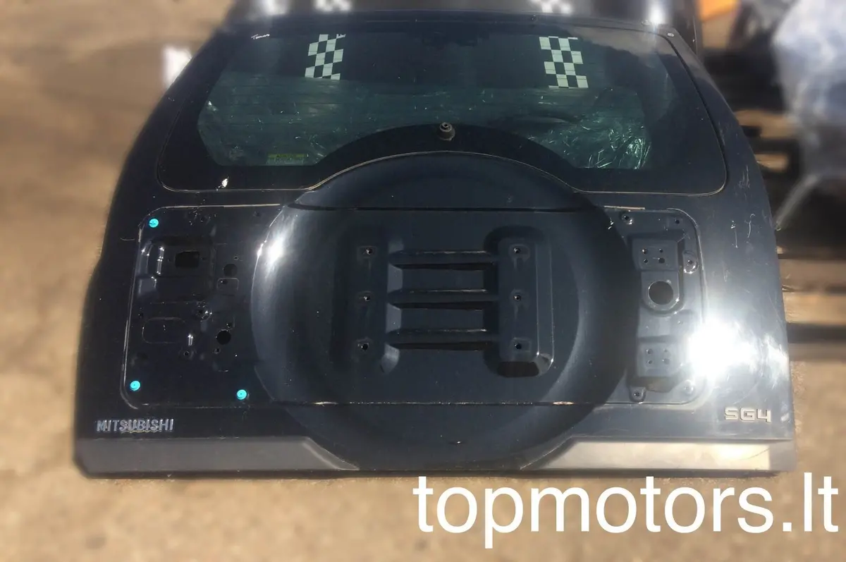 2012 Mitsubishi Pajero Shogun Tail Gate / Tailgate / Rear Door / Lid 1