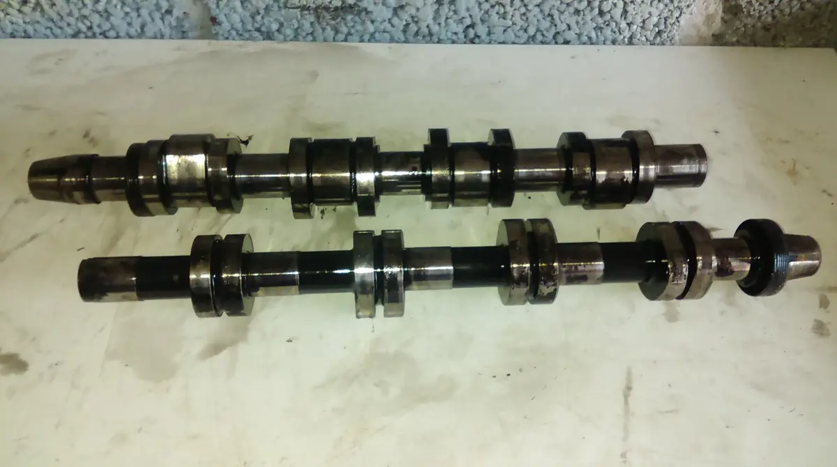 000 3049 Vw / Audi / Skoda / Seat 2.0 Pd 16V Tdi Bkp / Bkd Camshaft Set Of 2, Volkswagen Golf Passat Jetta Touran Inlet & Exhaust Camshafts 1