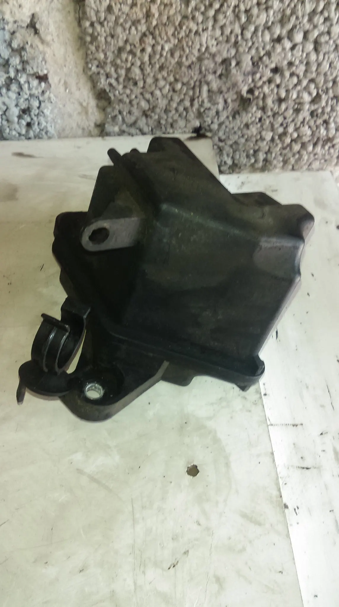 Volvo C30 09 2.0 Diesel Air Vacuum Reservoir 9646411180 1
