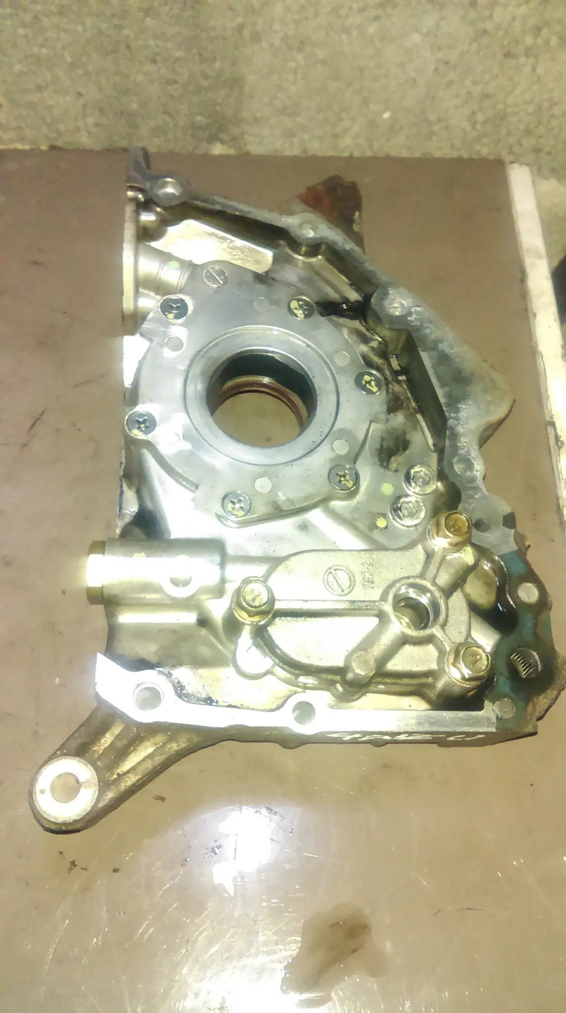 Oil Pump Mitsubishi 4D56u 16V L200 Warrior Animal Shogun Pajero 2.5 Di-D Diesel 2006 - 2012 Ref G0159 1