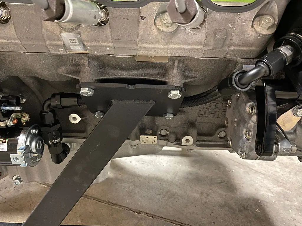 Gen V Lt1 Lt4 Pcv Drainback Kit For Use With Holley 302-20 Oil Pan 1