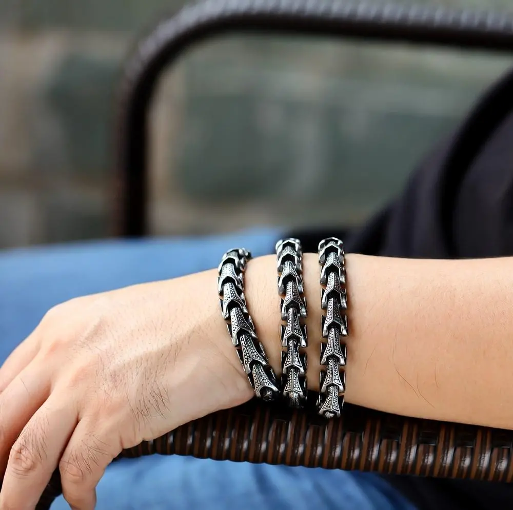 Dragon Necklace & Bracelet 4
