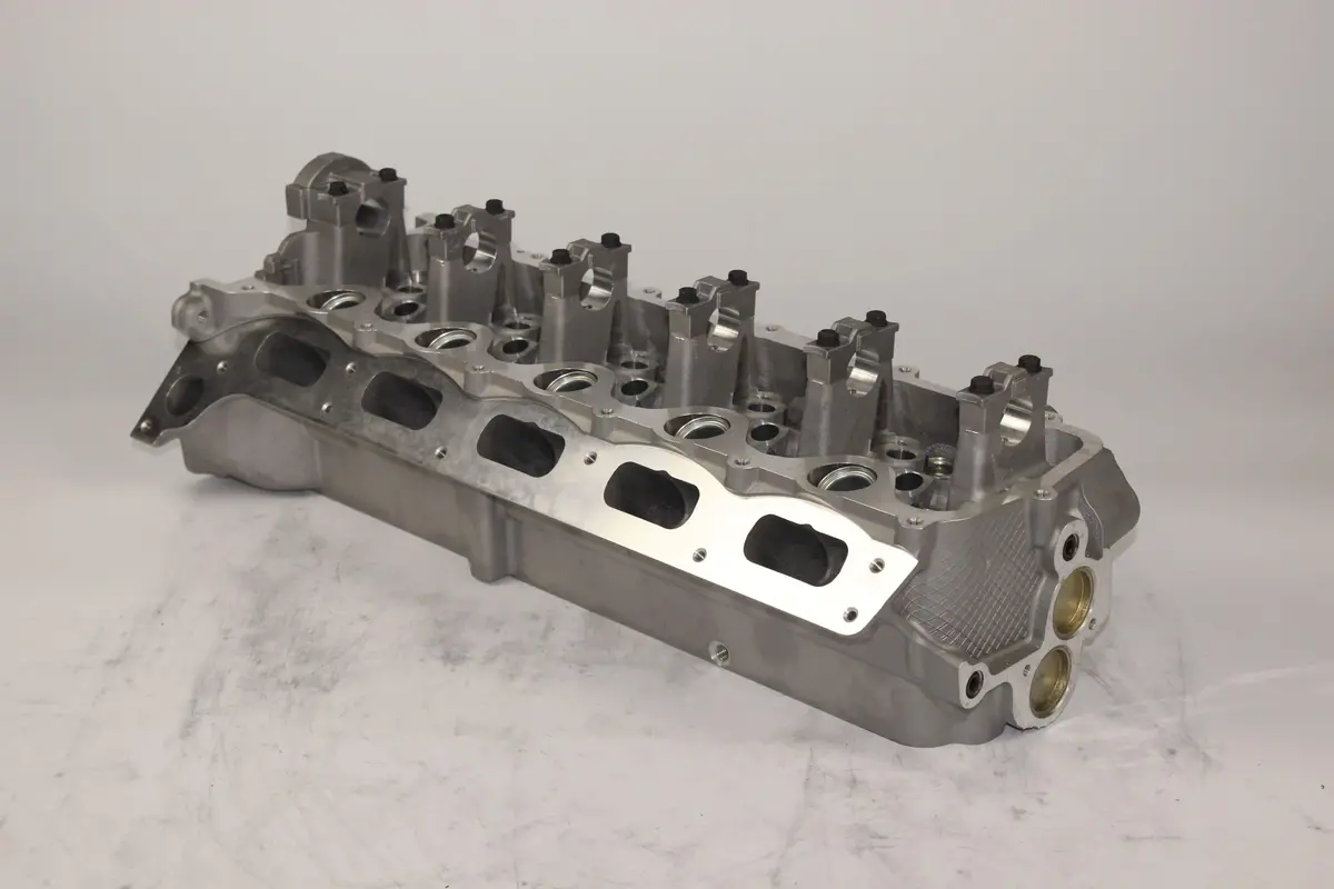 Ford V10 Cylinder Head Right And Left 1