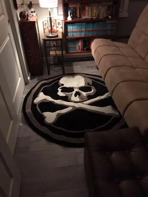 Round Skull Carpet 3