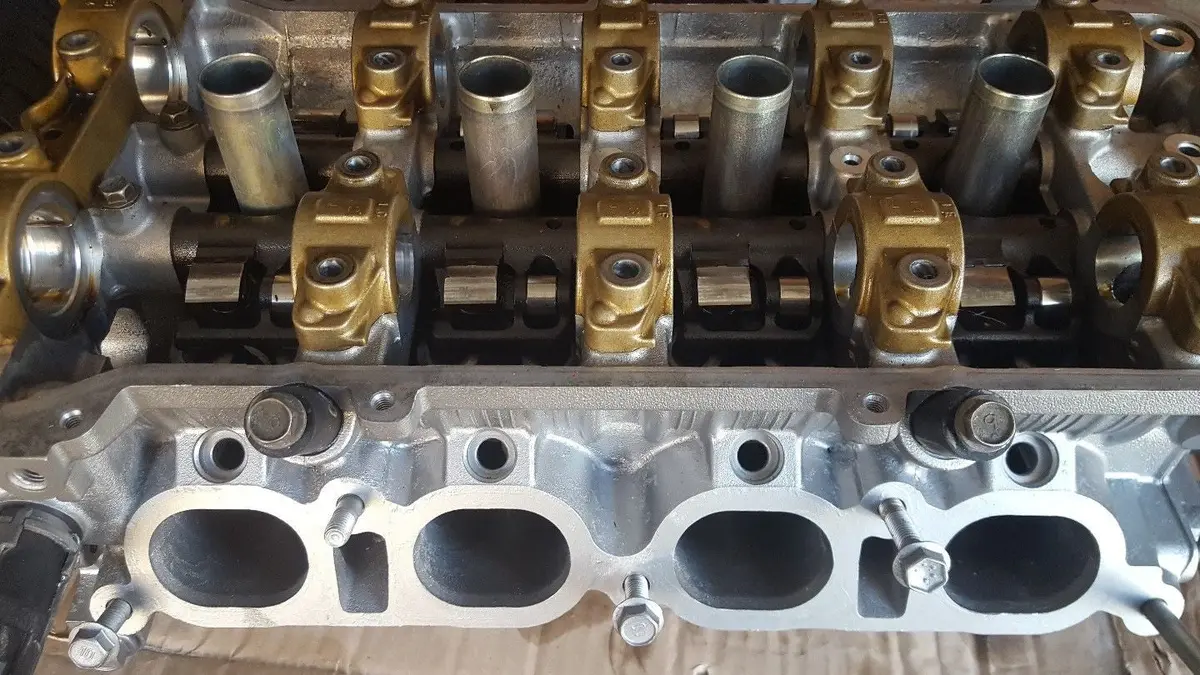 Toyota Lotus 2Zz-Ge Vvtl-I Celica Corolla Elise 1.8 190Bhp Engine Cylinder Head 1