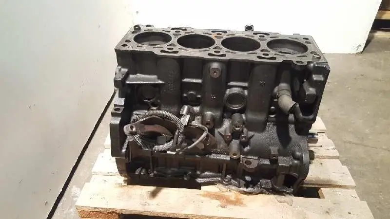 Engine Block Hyundai Tucson 2.0 Crdi Comfort 2004 With & Pistons Crankshaft D4ea 1