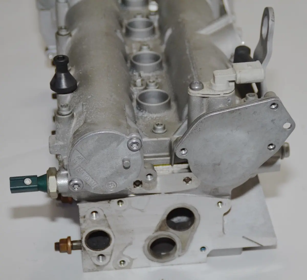Original Vw Volkswagen Skoda Seat Audi Cylinder Head 1,6 1.6 Fsi Blf Bag Bsf Bgu Bfs Alz 03C103358s 03C 103 358 S 1