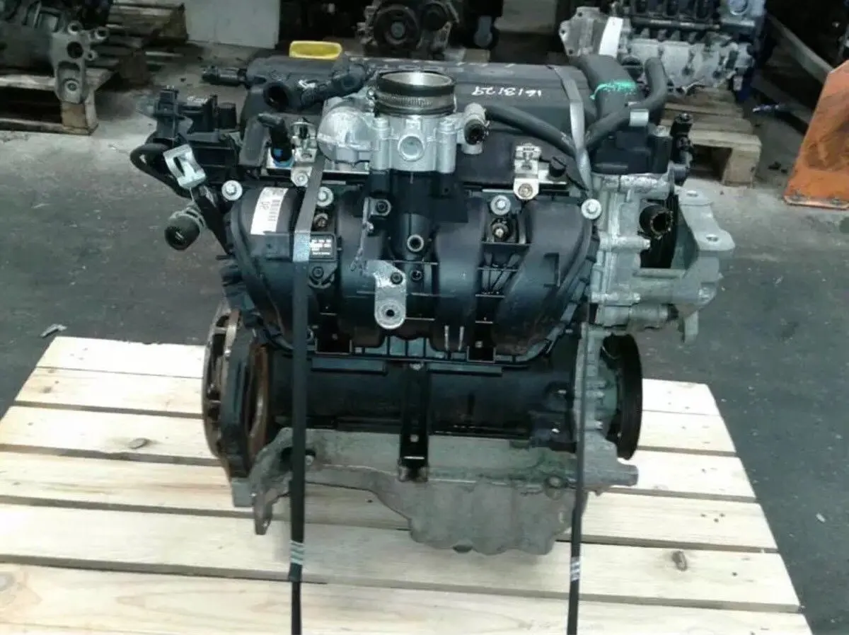 2007 Opel Astra Corsa 1.4 Petrol Engine Z14xep Motor Silnik Moteur 1