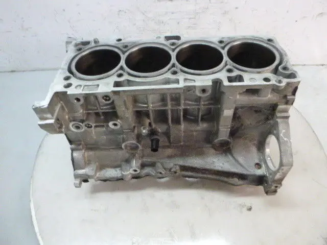 Bare Engine Block Kia Sorento Ii 2,4 2.4 Petrol Cvvt Code G4ke 1