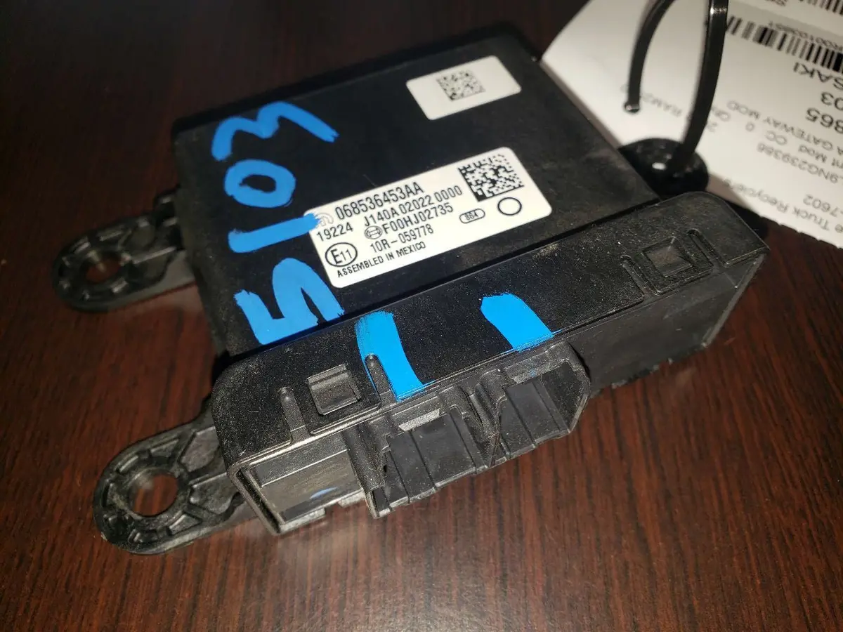 2022 Ram2500 Gateway Module. Part Number 68536453Aa 1
