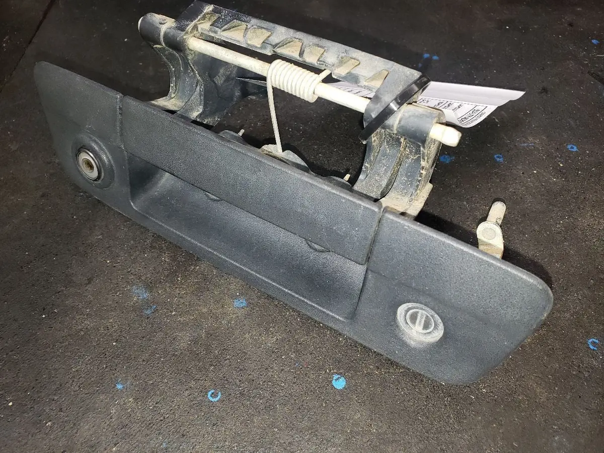 2014 Ram 3500 Textured Tailgate Handle With Camera. Part Number 68197873Aa 2