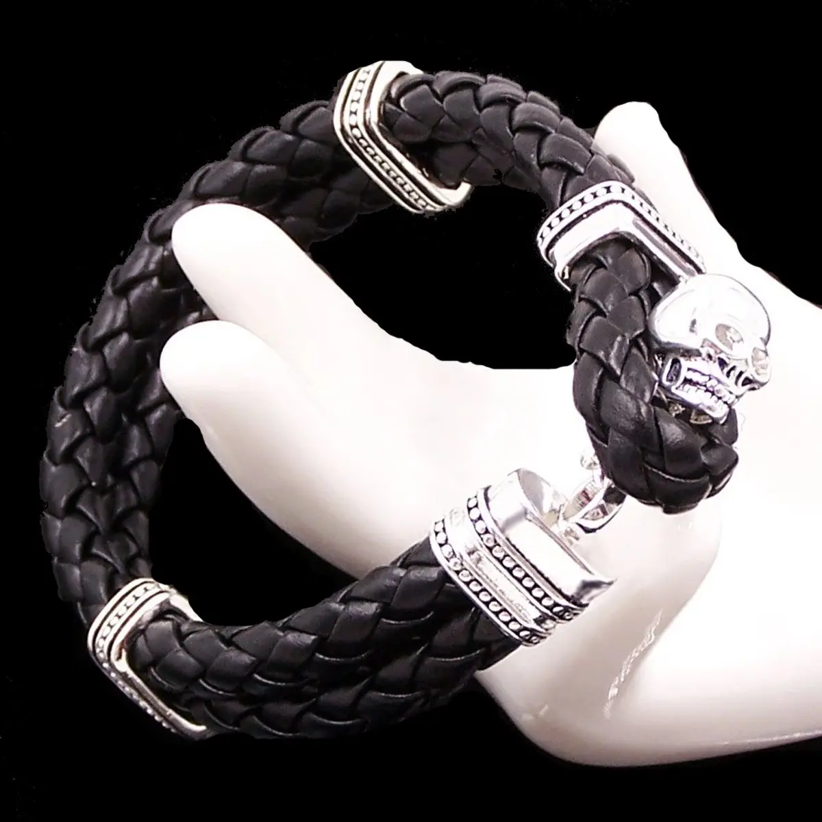 Silver Skull & Leather 1