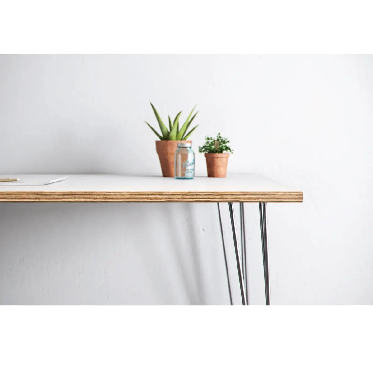 Hairpin Table (White) 3