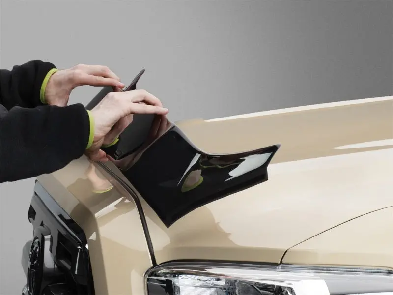 Weathertech Hood Protector For 2013–2016 Chevrolet Traverse – Black 1
